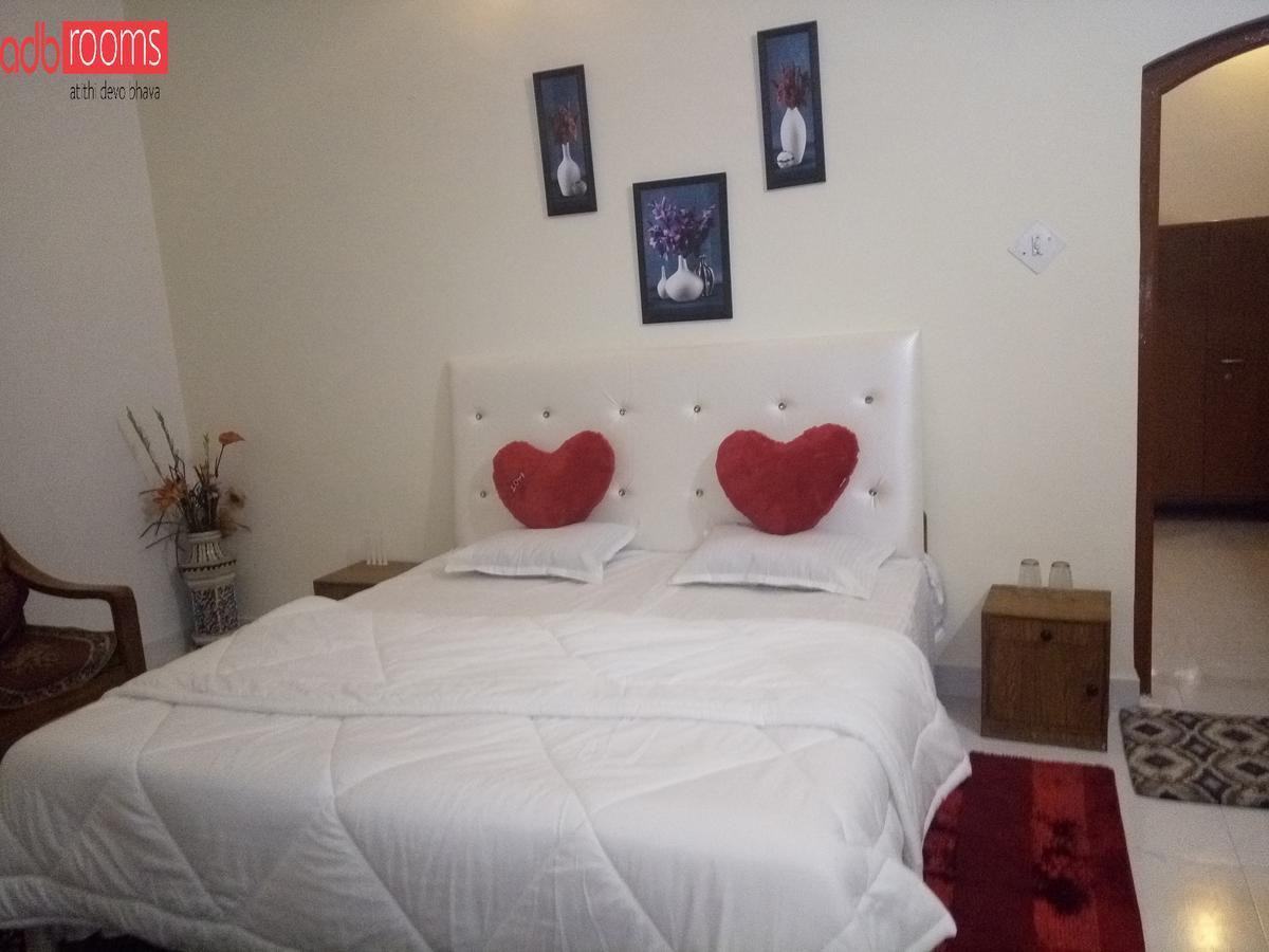 Adb Rooms Ashoka Resort Tala  Luaran gambar